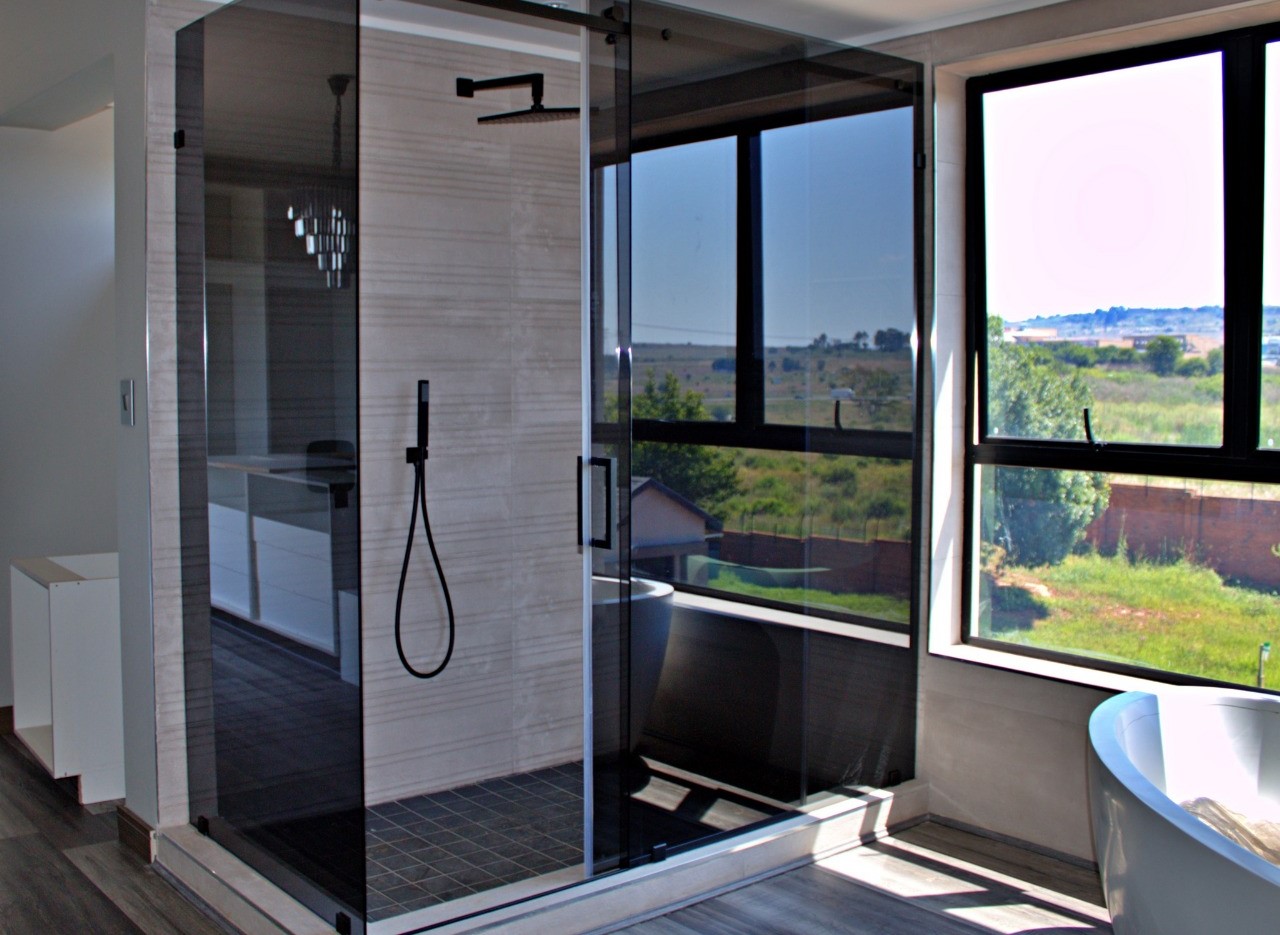 Frameless Shower Cubicles and Bathroom Glass Solutions